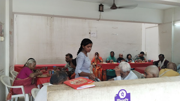 photo de Trimurthy bhojanalaya à Trimbak