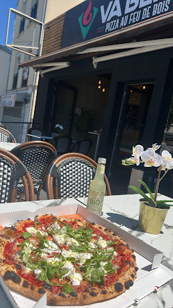 photo de VA BENE Pizza au feu de bois à Domont